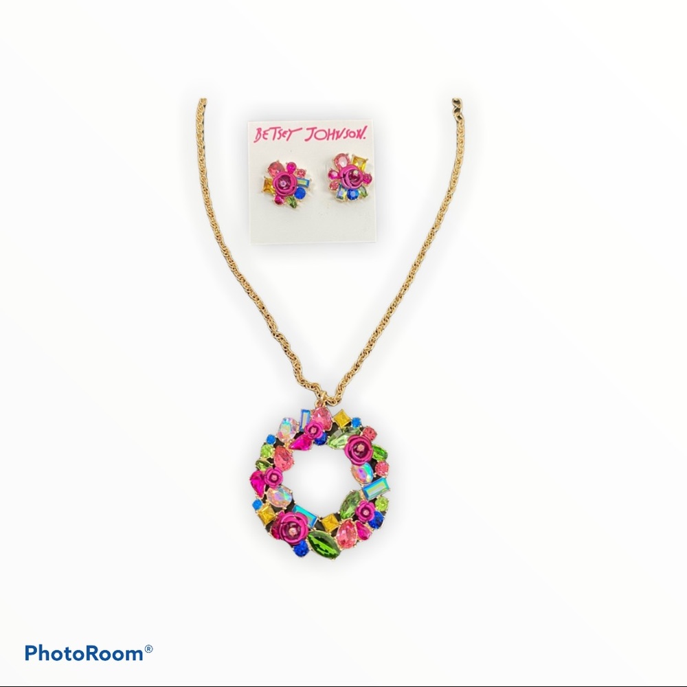 BETSEY JOHNSON Stone & rose necklace earring set NWT